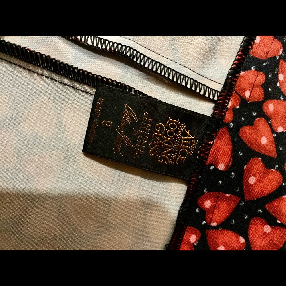 ⭐️ Red Heart Shorts - Alice Through The Looking Glass Disney -Size 2 /XXS - Picture 4 of 5
